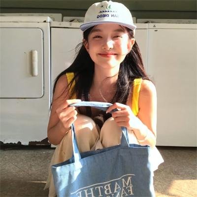 我想变成鸟,所以跳起来